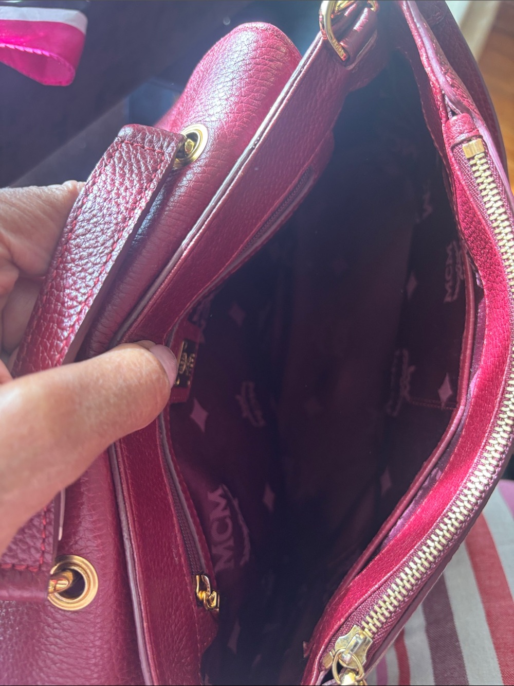 MCM Burgundy Leather Top-Handle 2-Way Bag - Picture 4 of 16